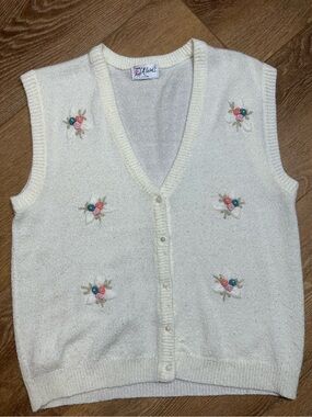 Cream Floral Embroidered Knit Vest